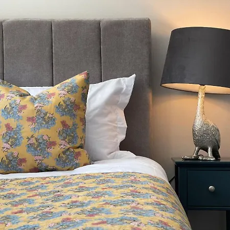 Oddfellows Mews Hotel